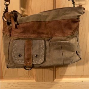 Myra Shoulder Bag